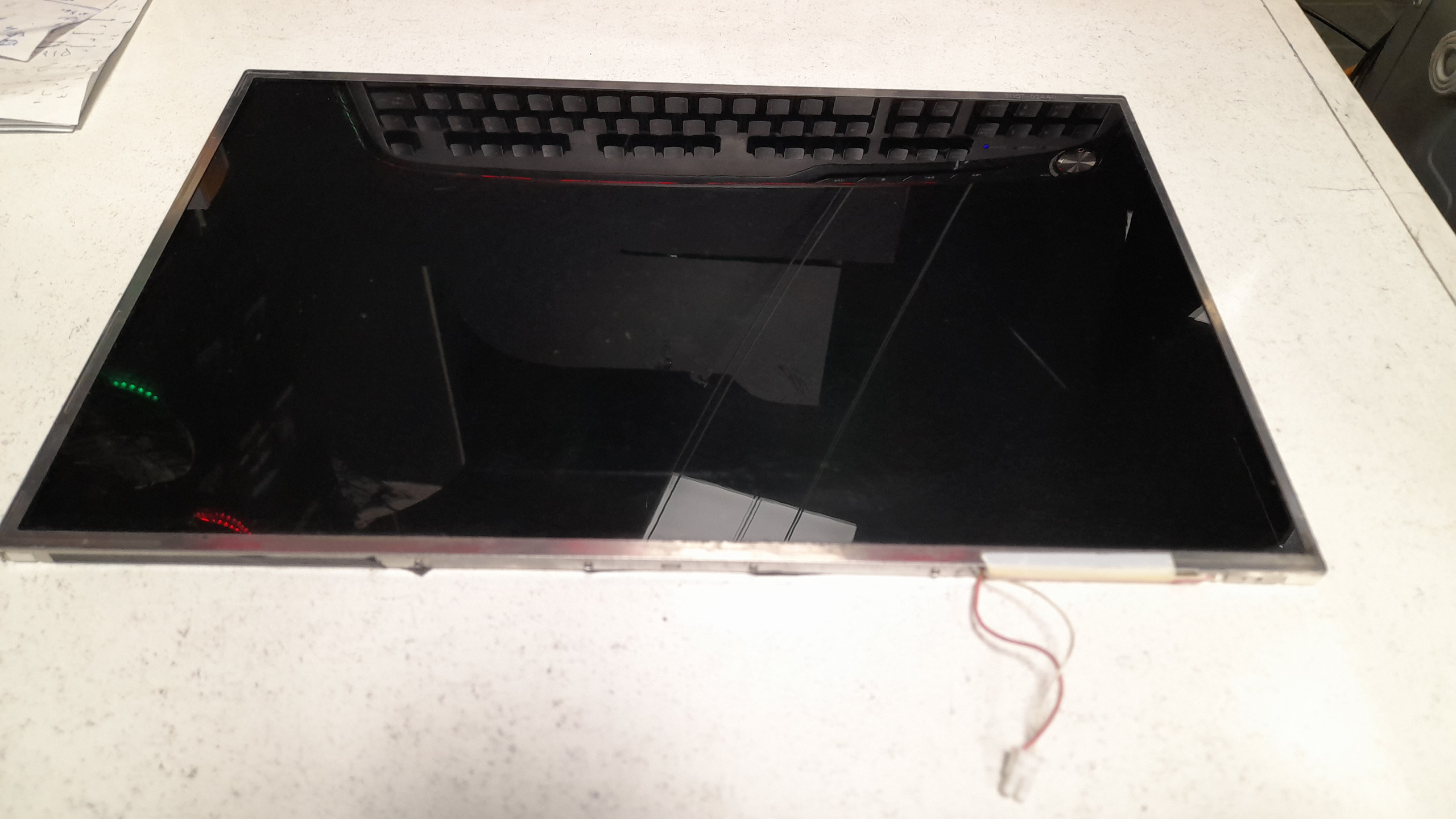 ال سی دی لپ تاپ قدیمی 15 اینچ