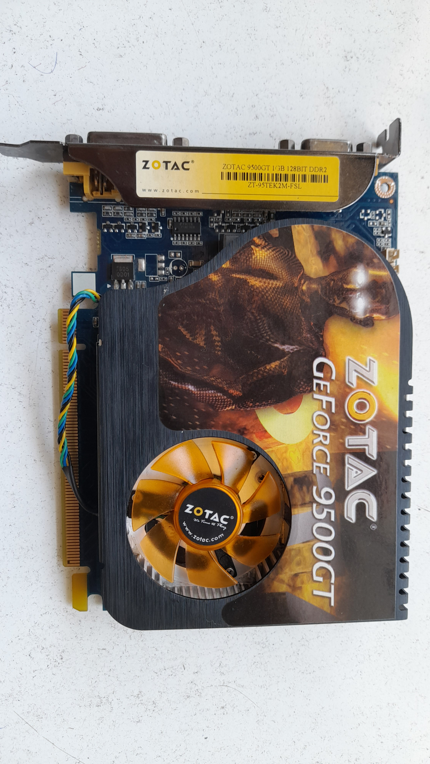 گرافیک 1 گیگ 9500 geforce 128bitبرند زوتک