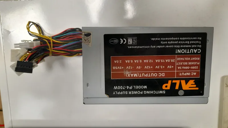 پاور فن کوچک P4-700W