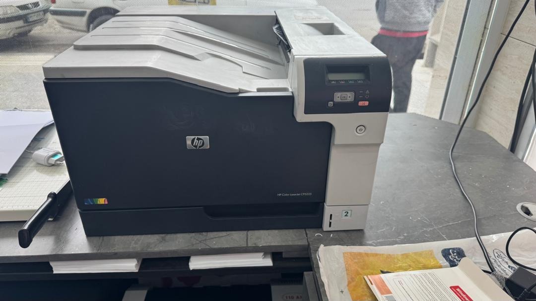 پرینتر رنگی  HP CP5225n