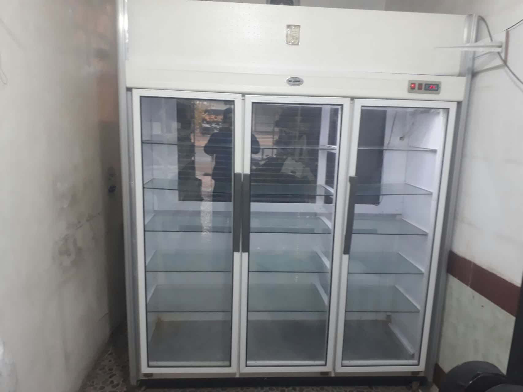 یخچال ایستاده مغازه