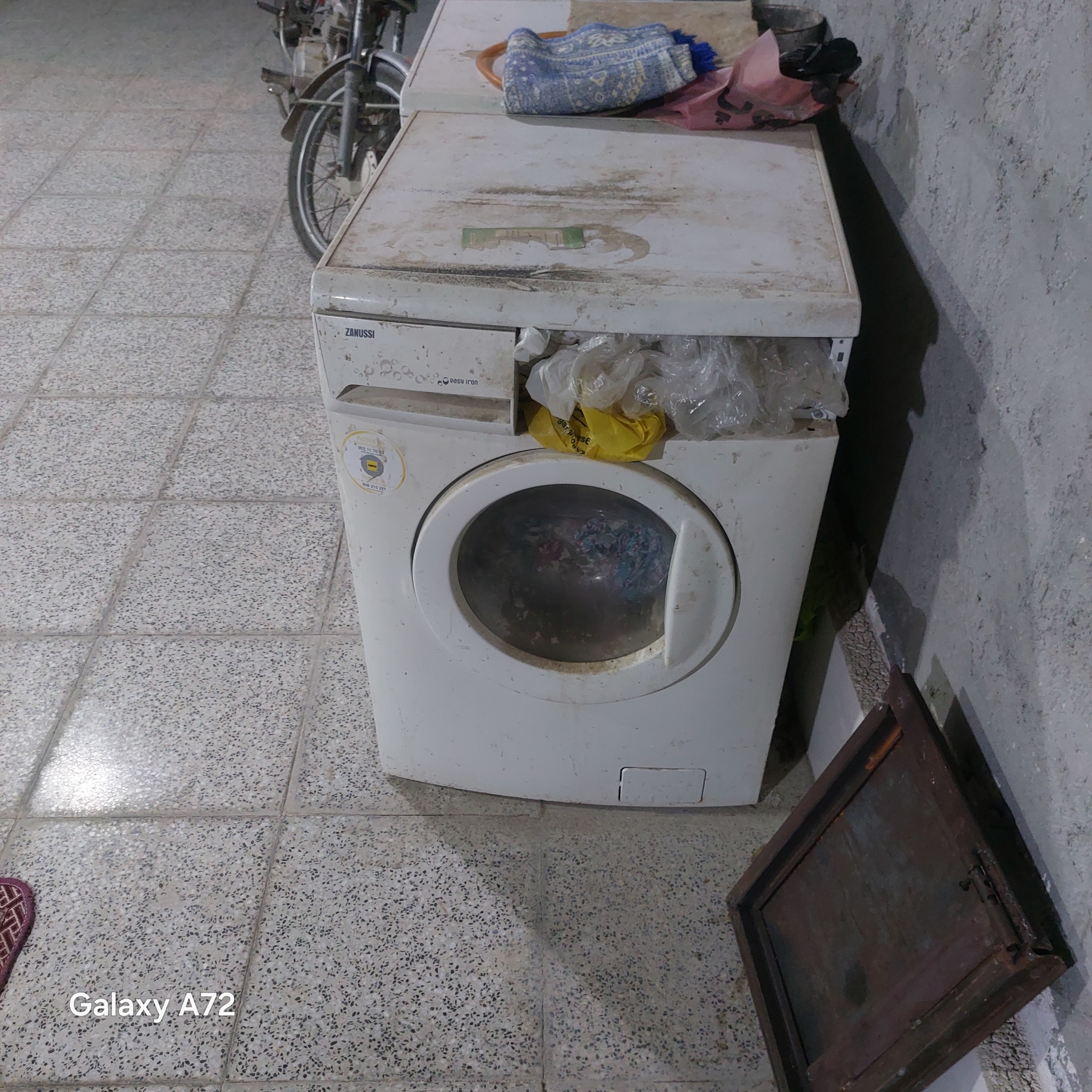 ماشین لباسشویی zanussi