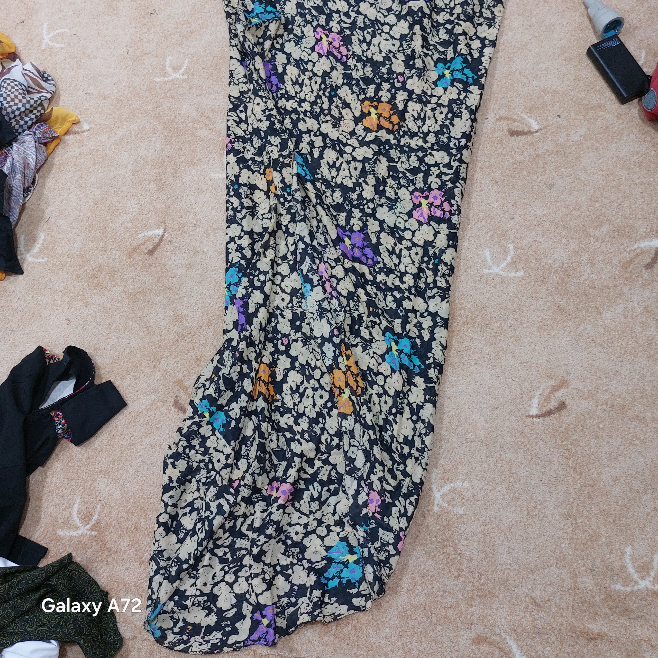 چادر گل گلی