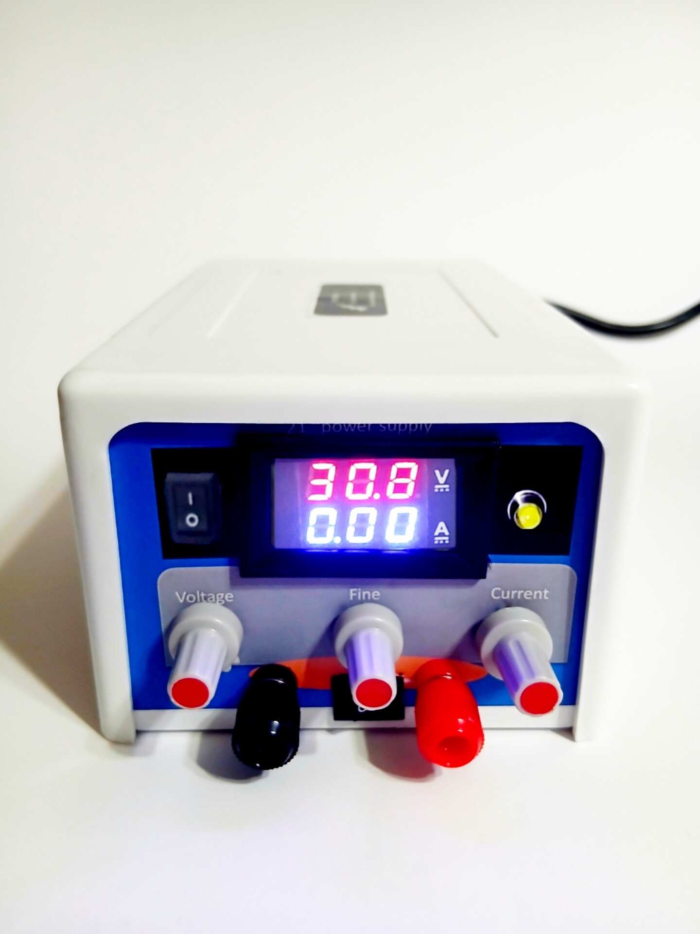 منبع تغذیه تعمیرات موبایل و برد و شارژ باتری30v3A
