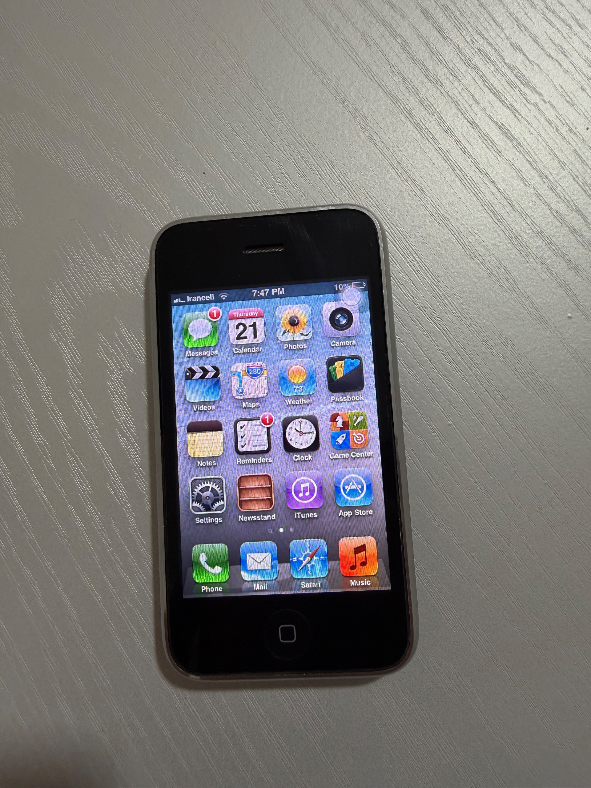 iphone 3gs 8 gig