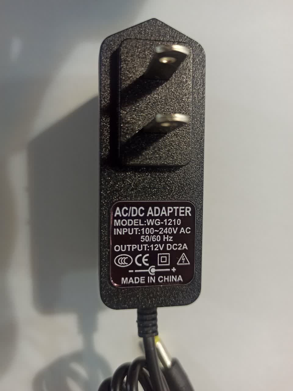 آداپتور 12 ولت 2 آمپر