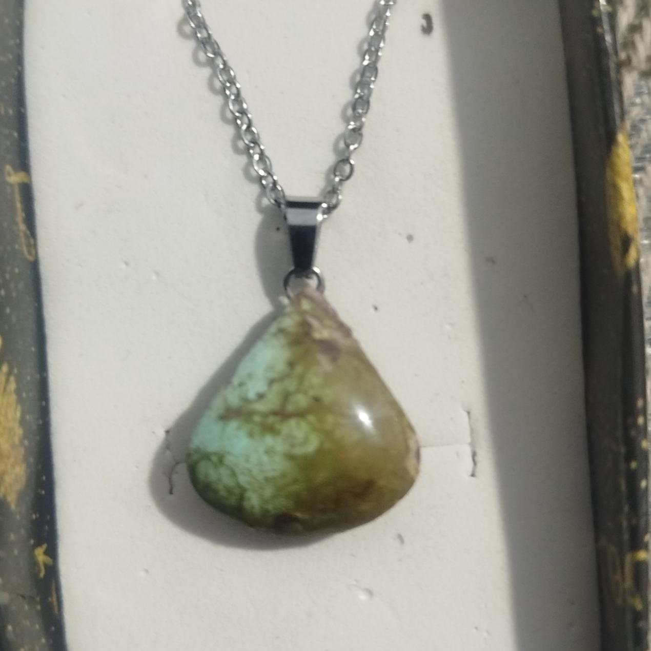 فیروزه نیشابور اصل