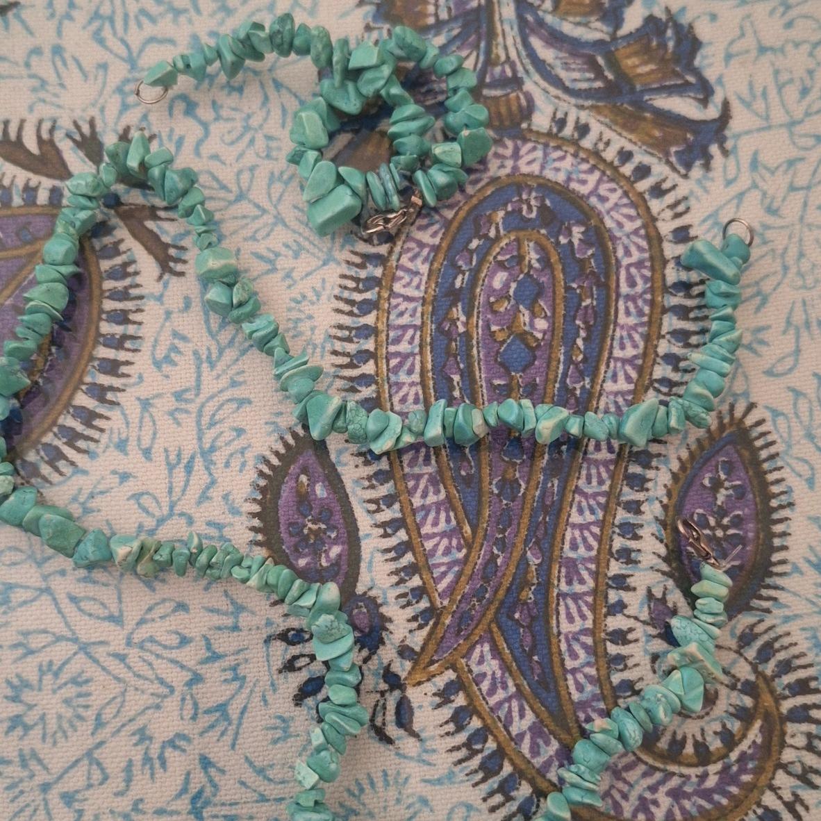 گردنبند و دستبند کریزوکولا اصل