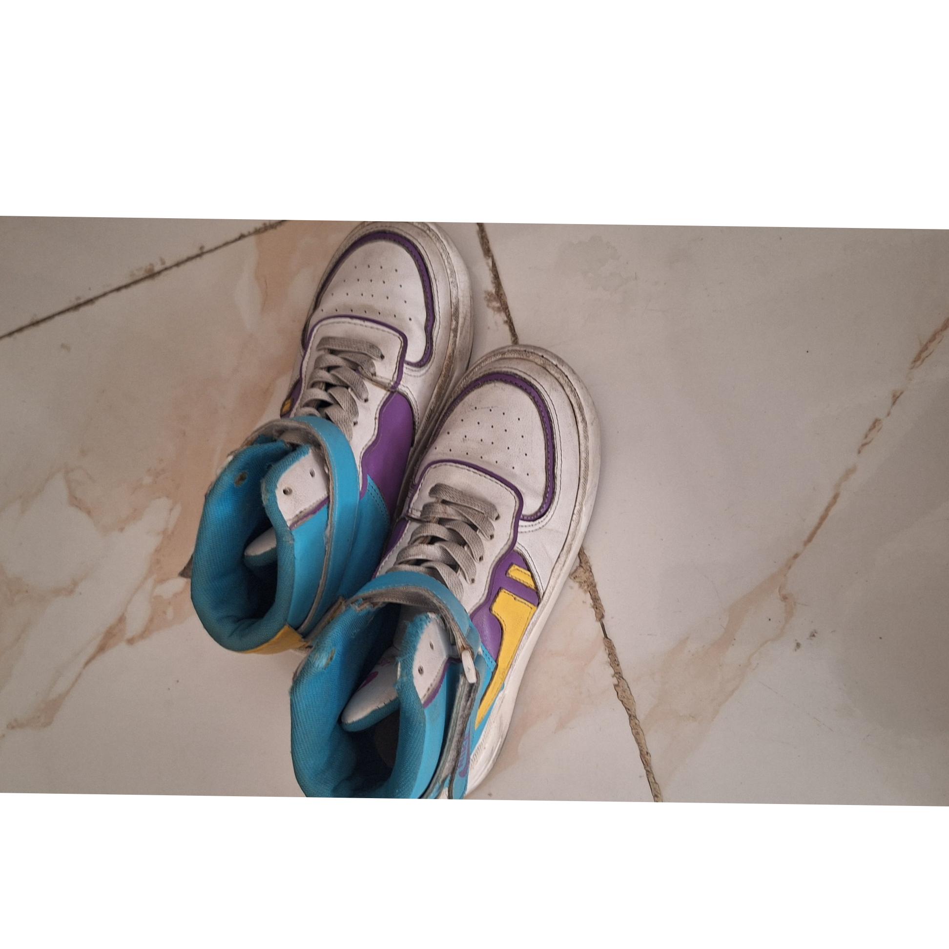 کتونی دخترانه nike اصل سایز 34