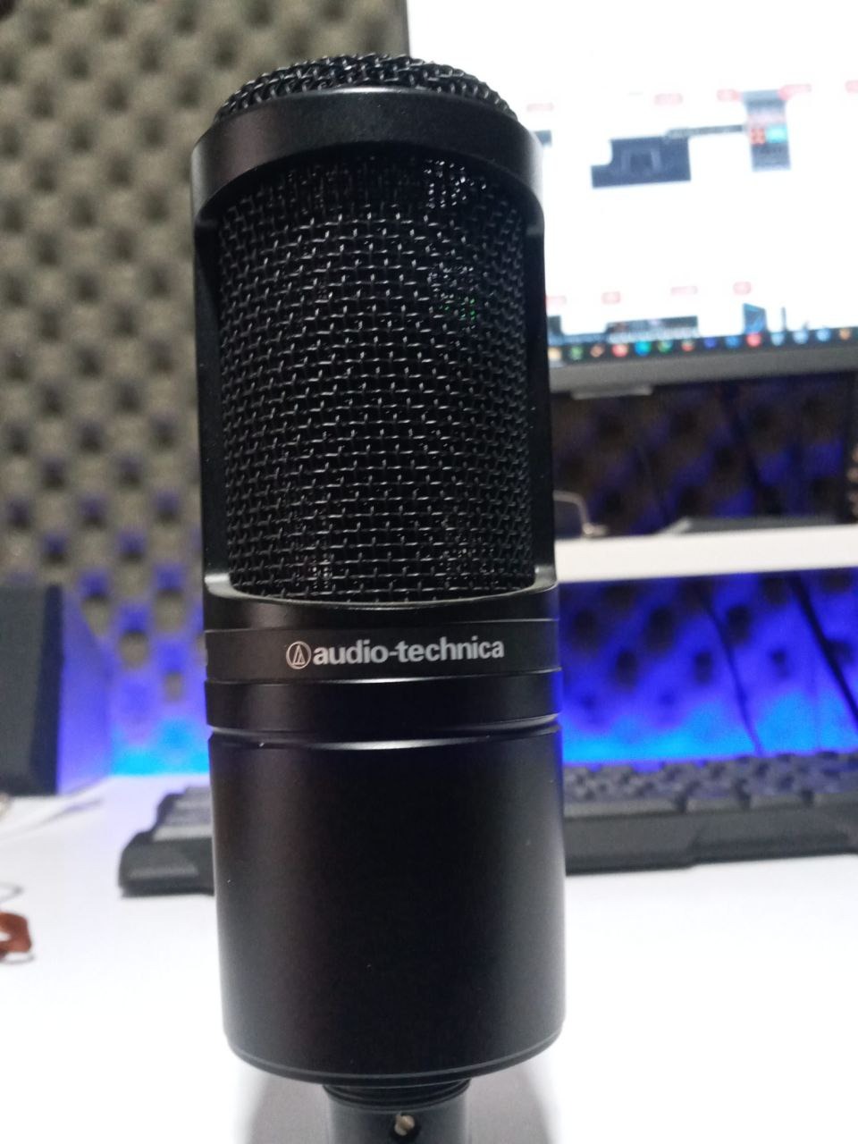 میکروفن استودیویی Audio-Technica AT2020