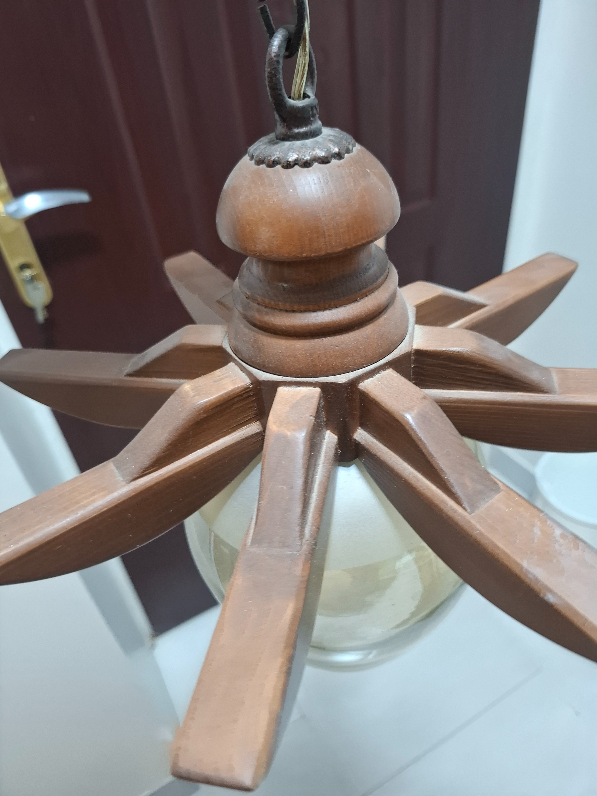 لوستر چوبی اصل