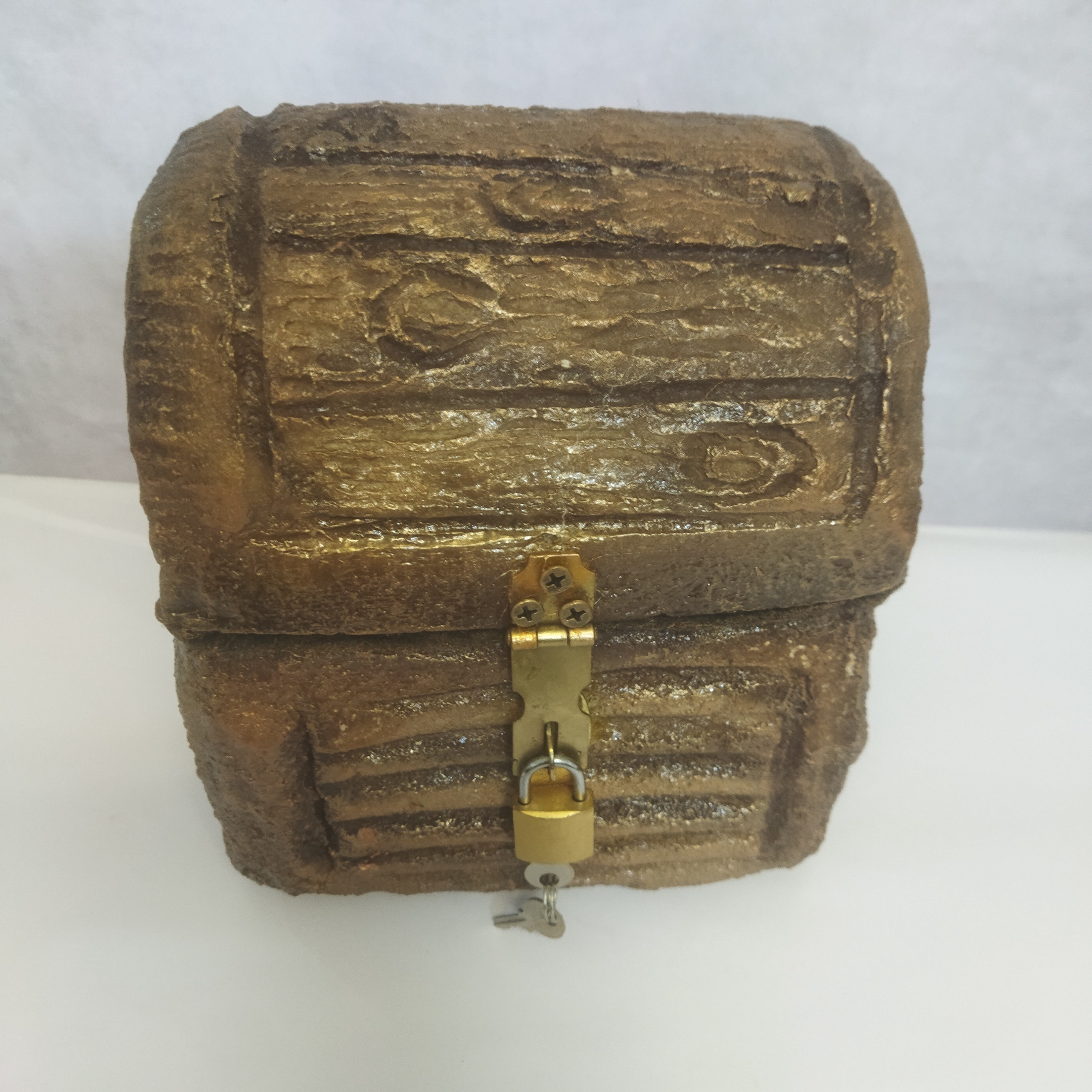 باکس طرح صندوقچه چوبی کشیده