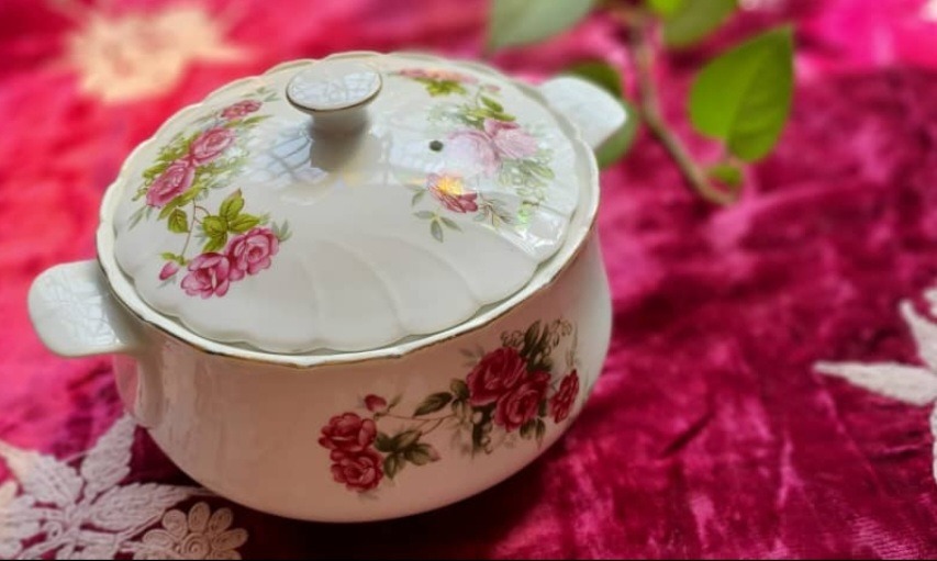 سوپ خوری گل سرخی