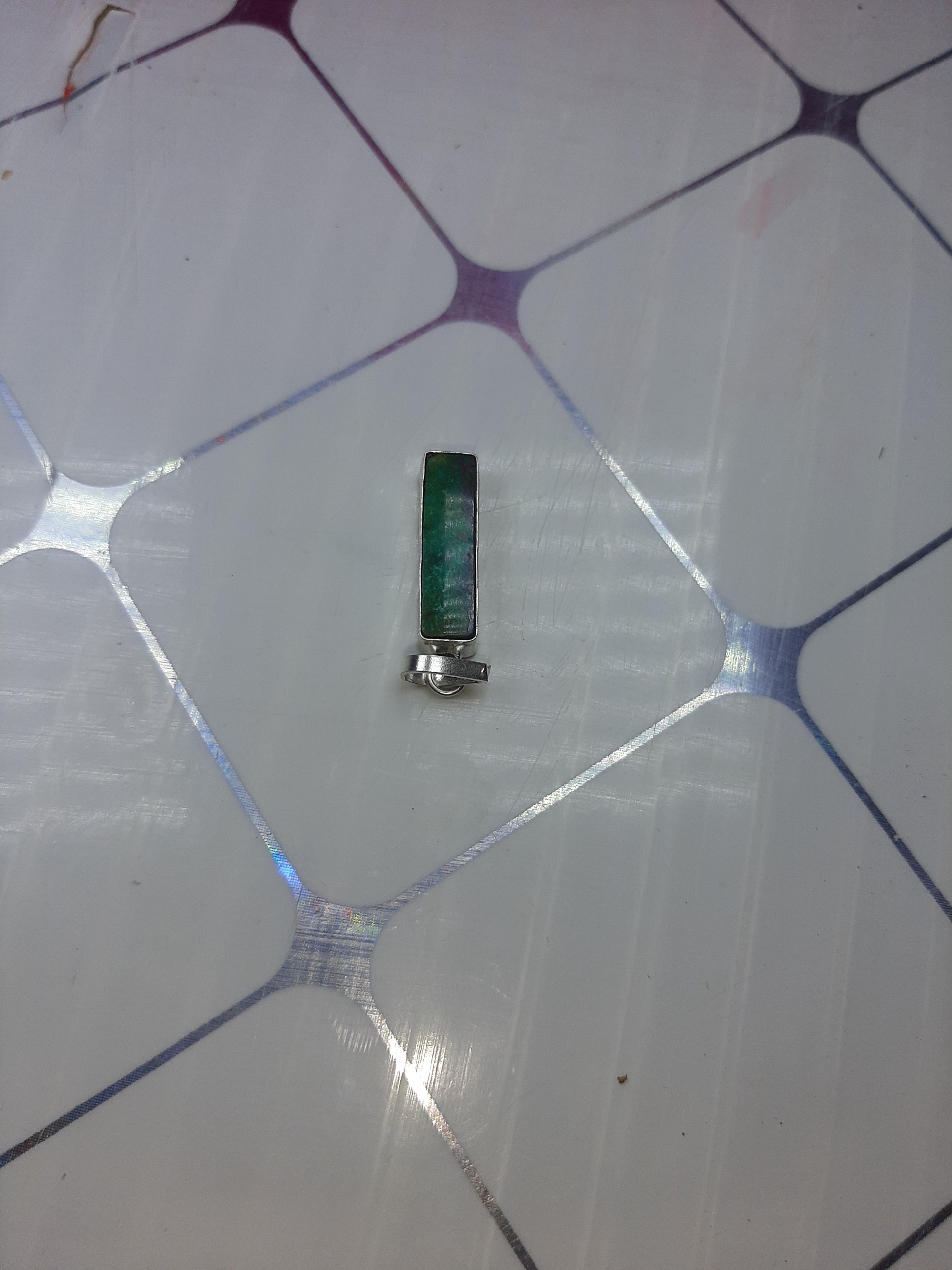 آویزه فیروزه نیشابوری اصل و معدنی با قاب نقره