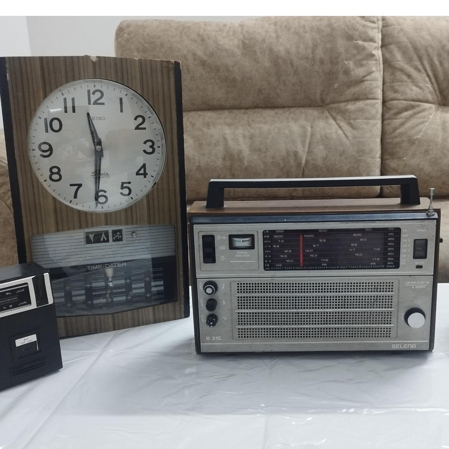 رادیو قدیمی سلنا 215