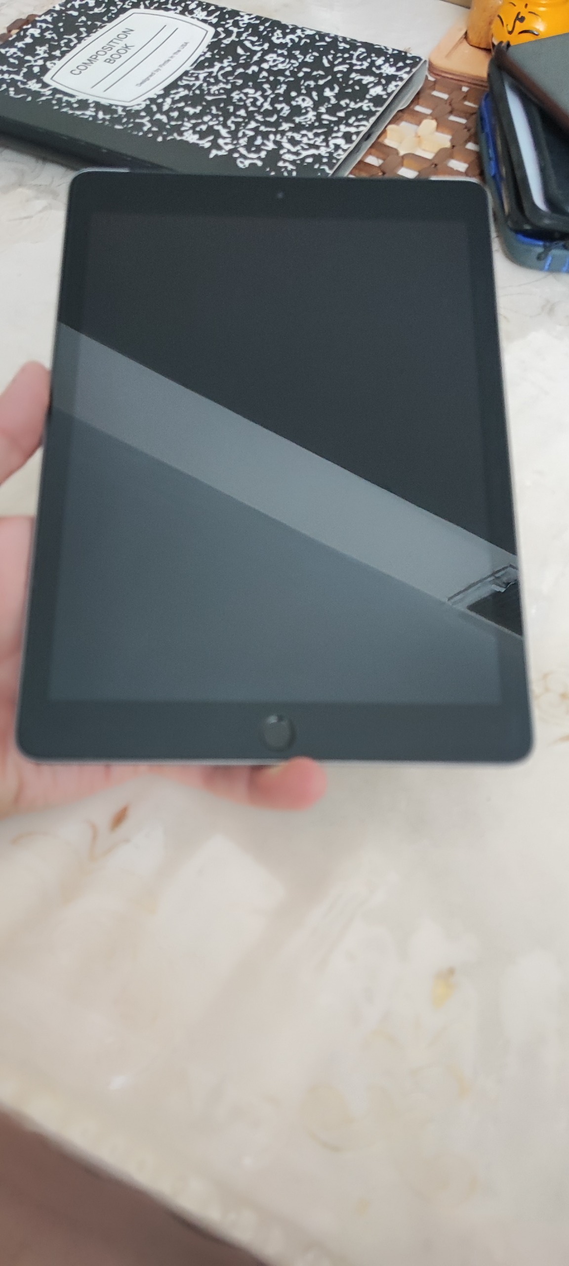 ایپد 9.7سیمکارت خورقلم اپل وکیبردکاورارسال رایگان