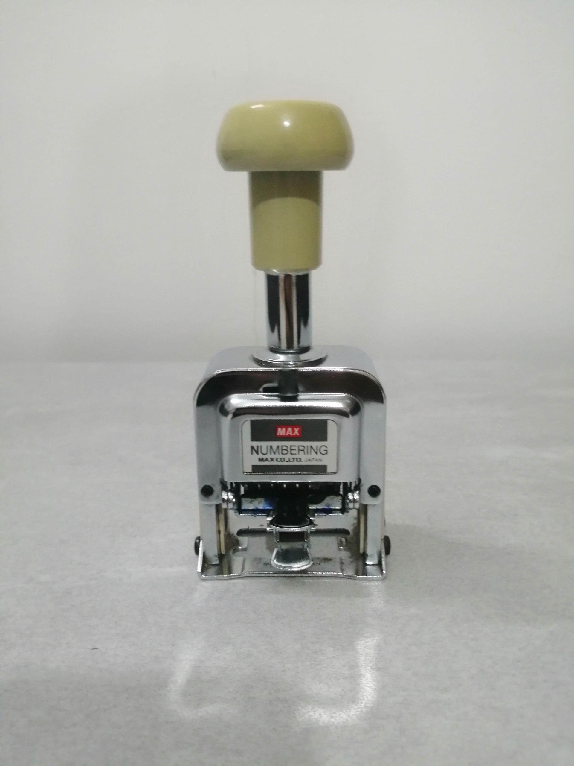 شماره زن MAX ژاپن