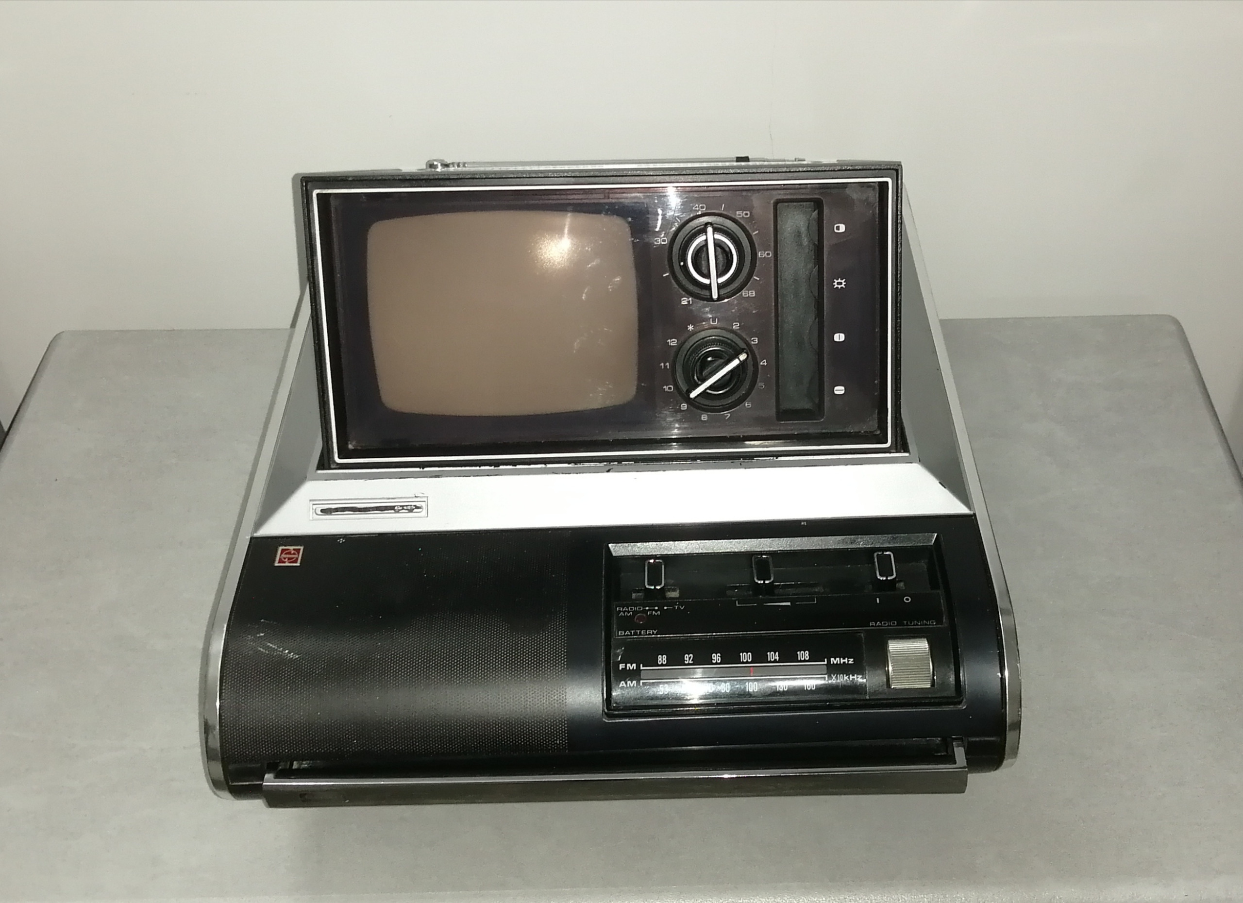 رادیو تلویزیون ناسیونال