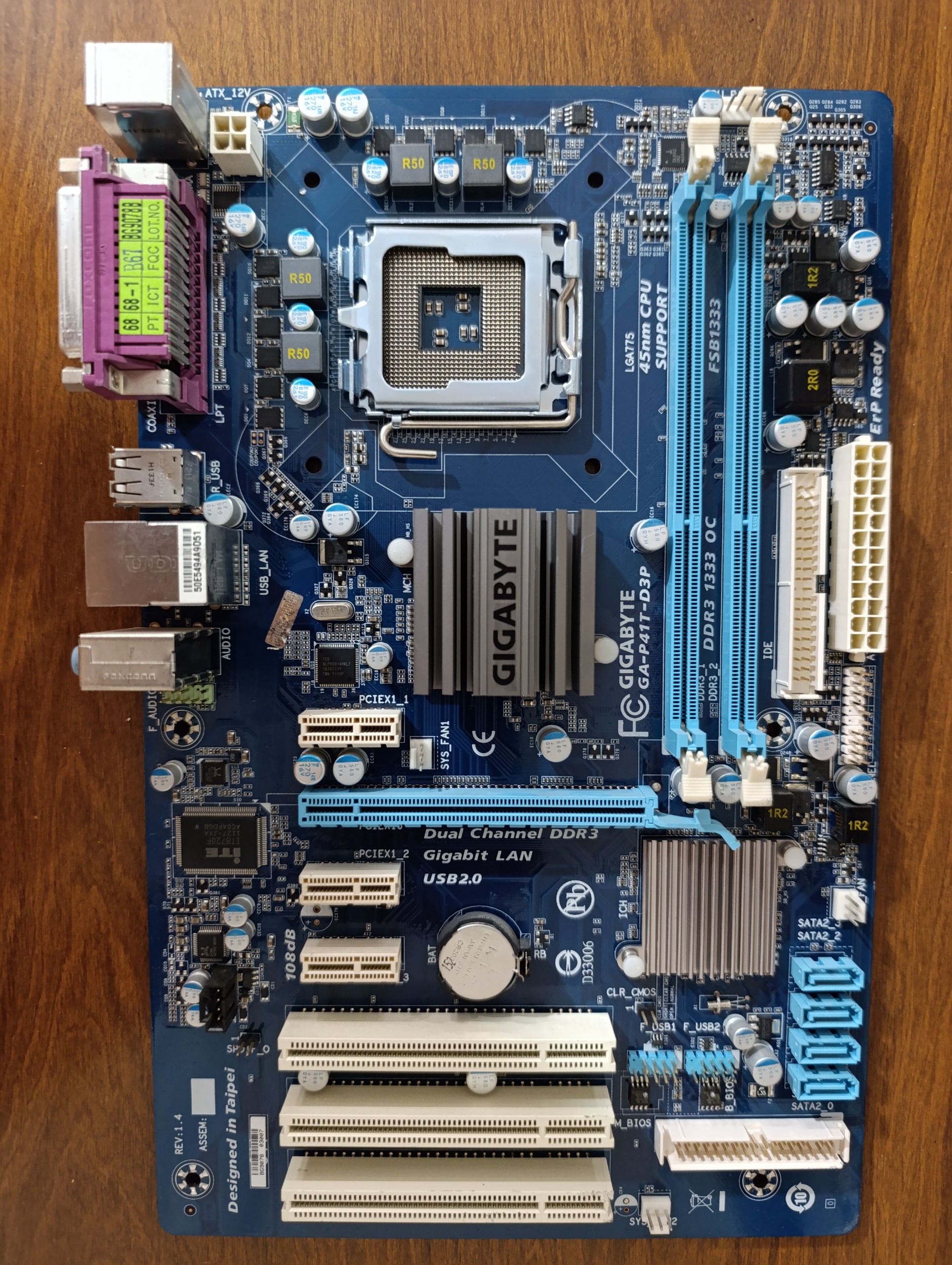 مادربرد Gigabyte GA-P41T-D3P