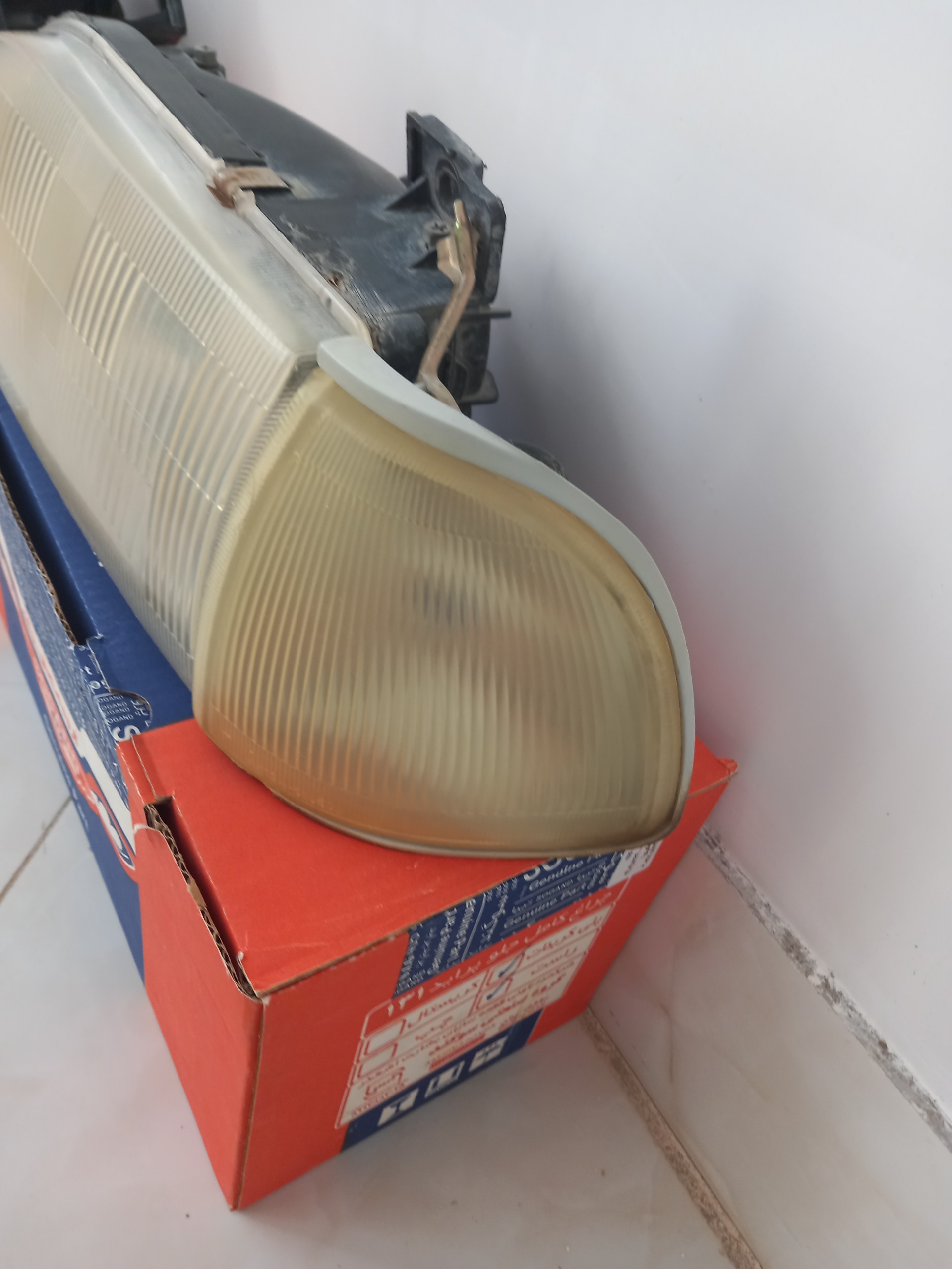 چراغ جلوی پراید