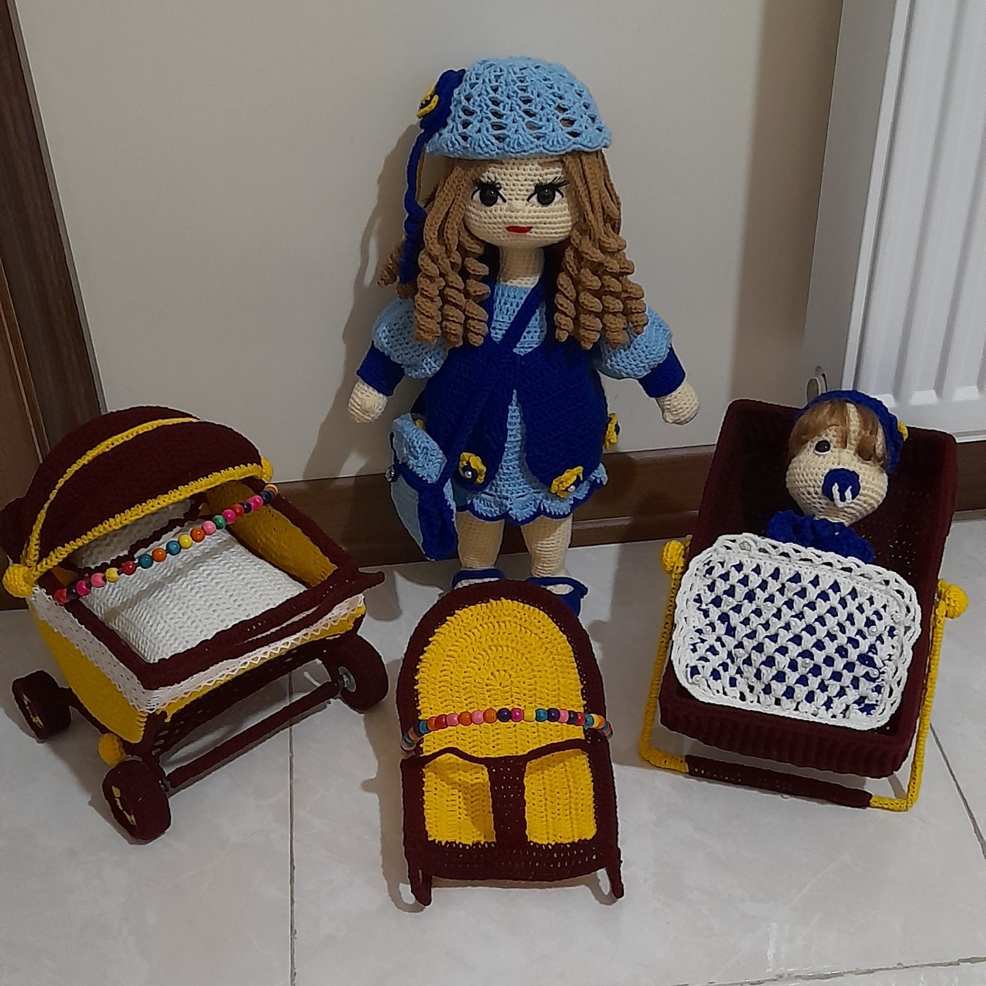 عروسک دست بافت