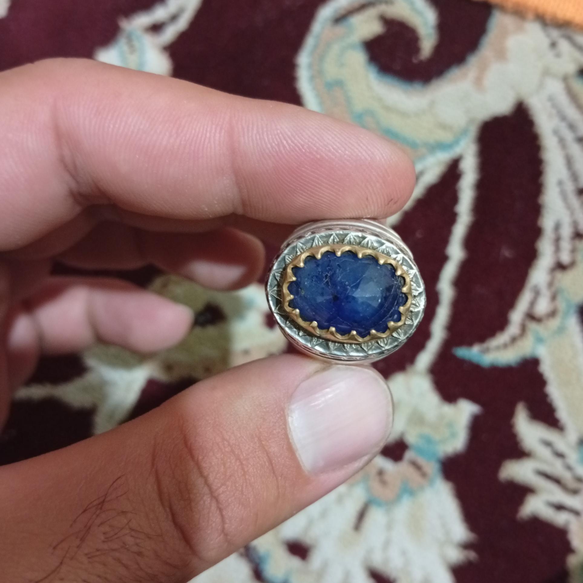 انگشتر یاقوت کبود معدنی