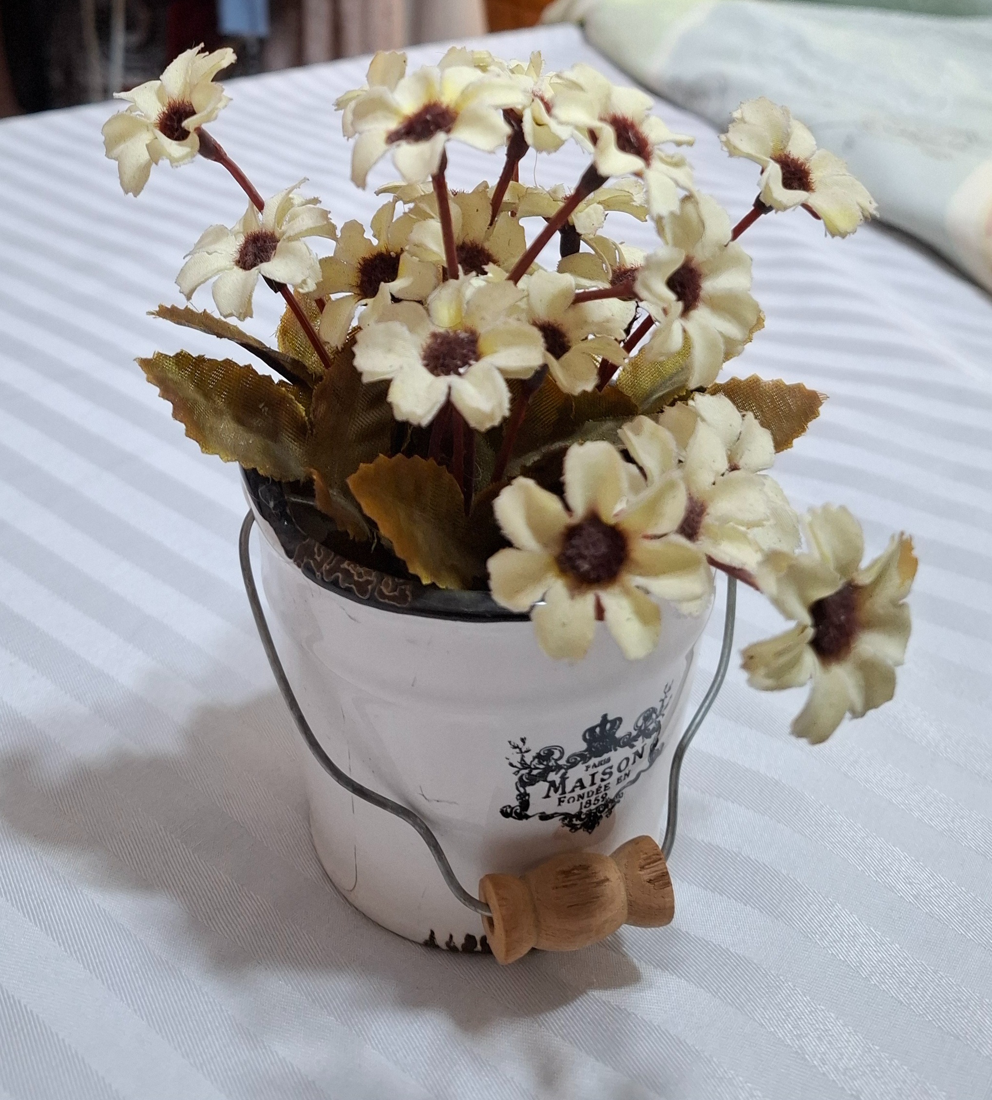 گلدان کوچک دکوری