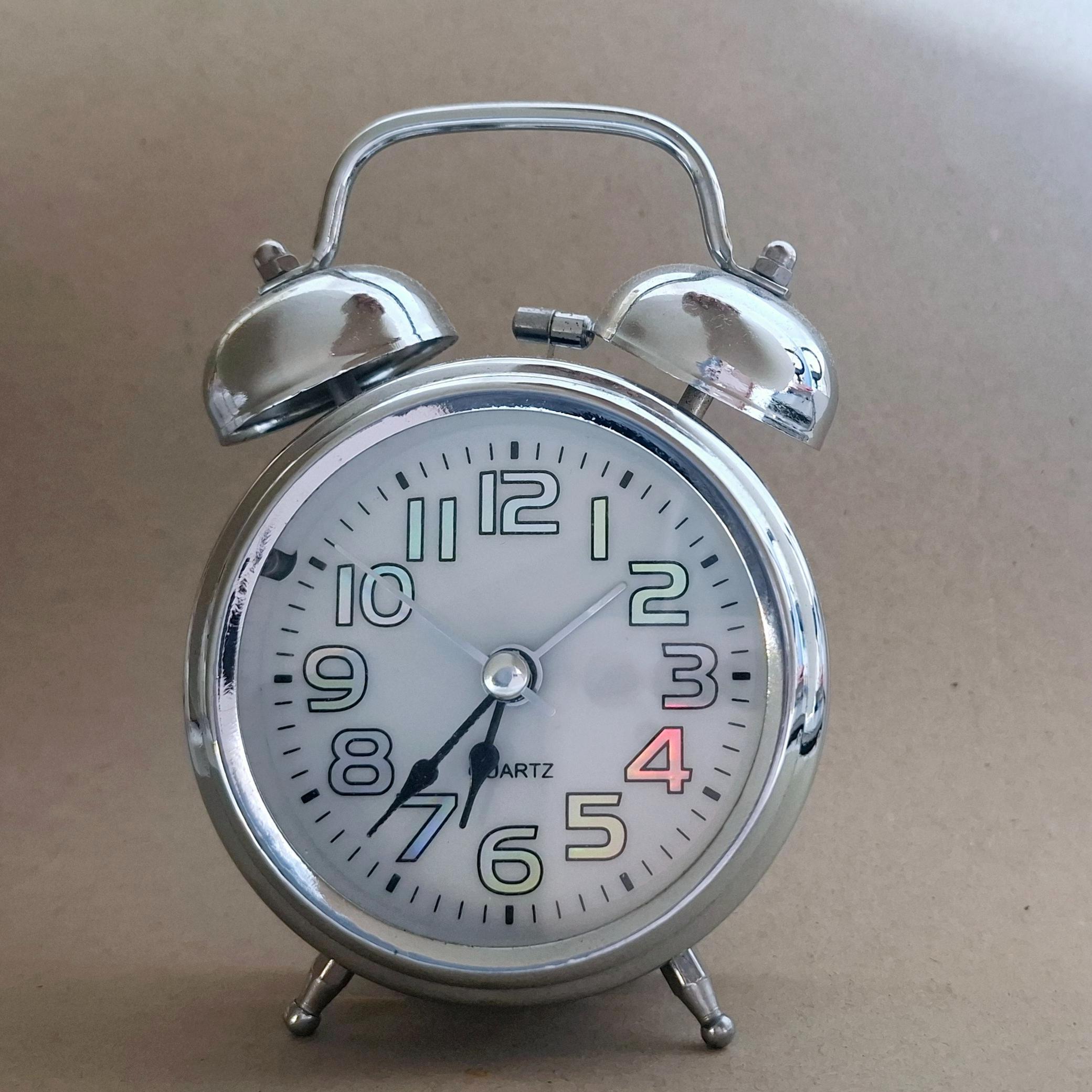 ساعت رومیزی زنگدار