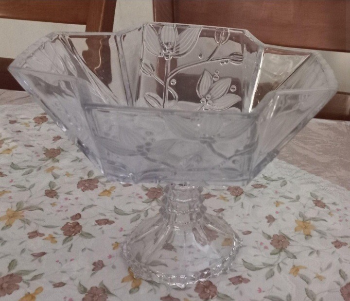 ظرف میوه پایه دار