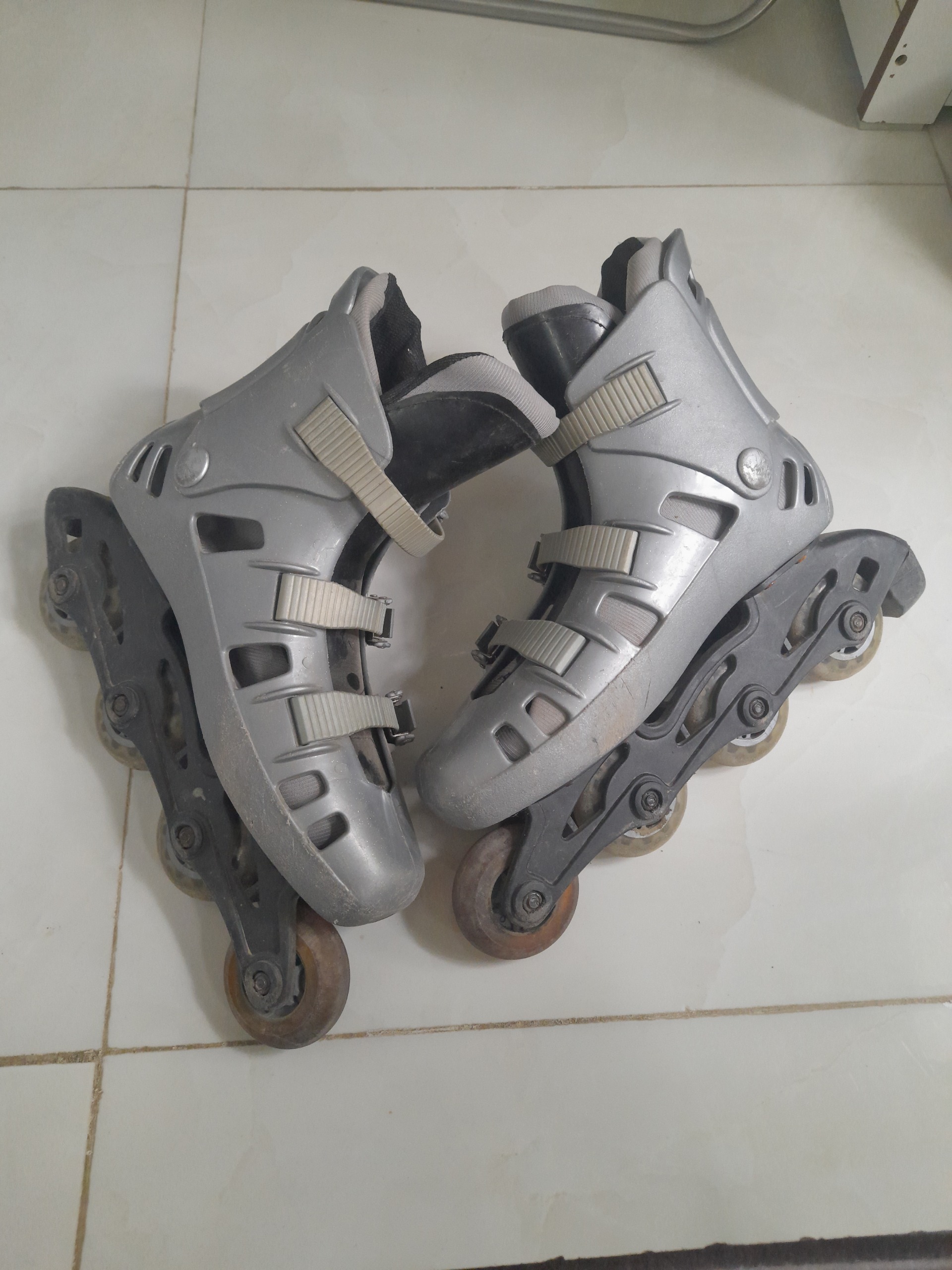 اسکیت چرخ ژله ای