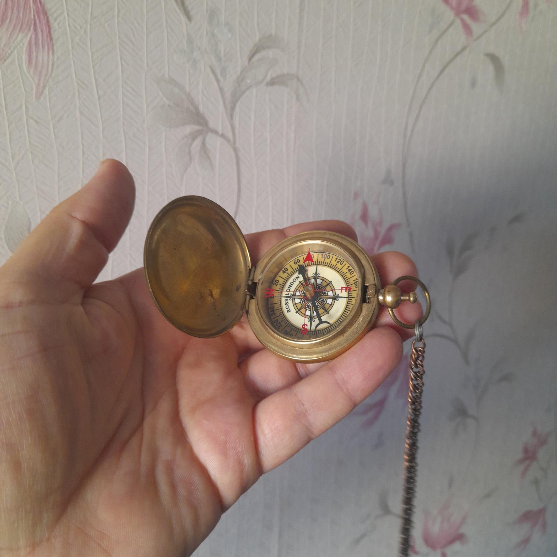 قطب نما برنزی