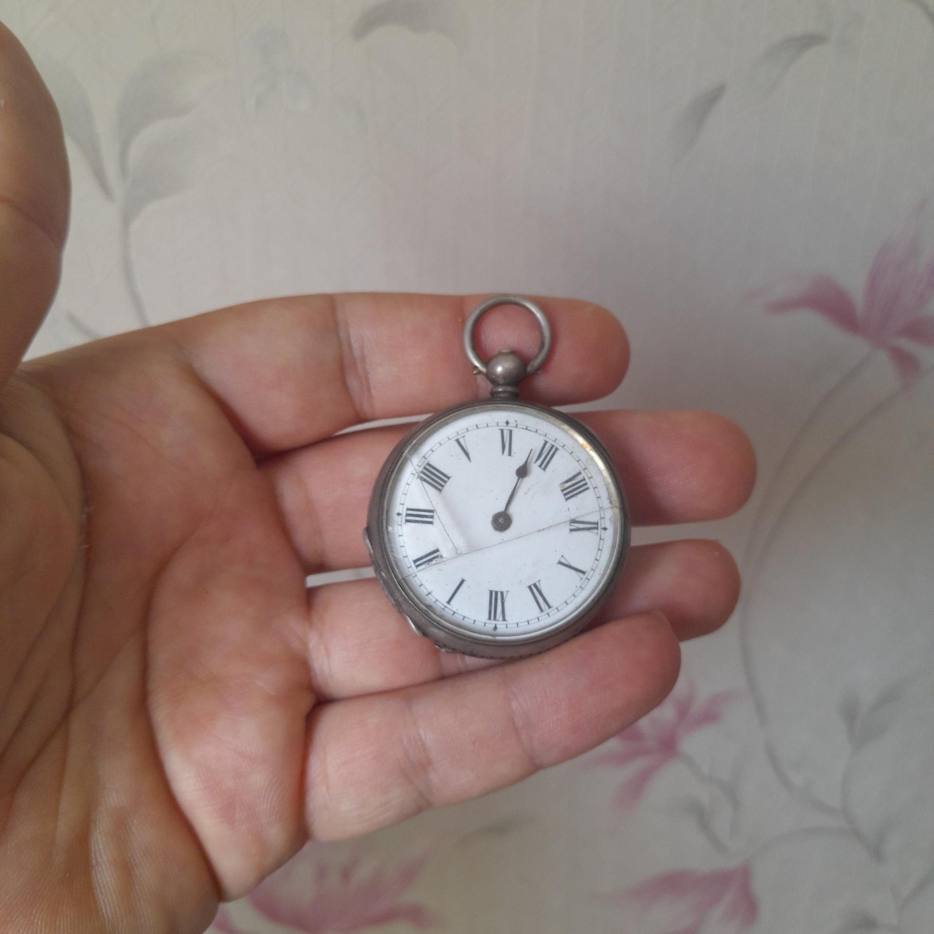 ساعت جیبی کلید خور قاجاری (معیوب)