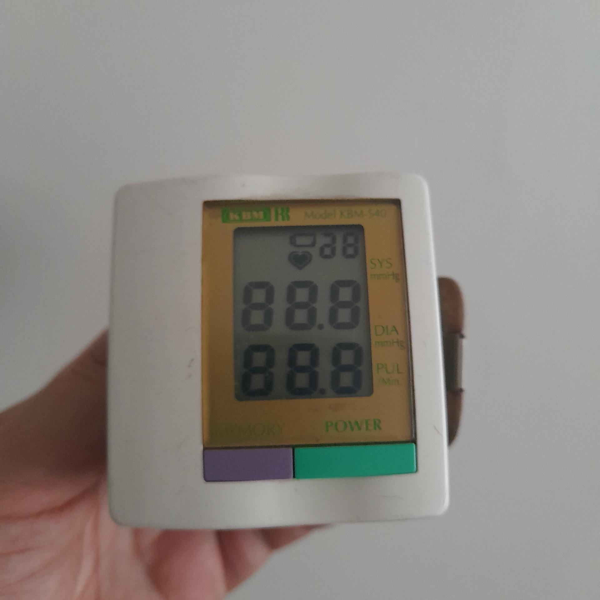 دستگاه فشار مچی