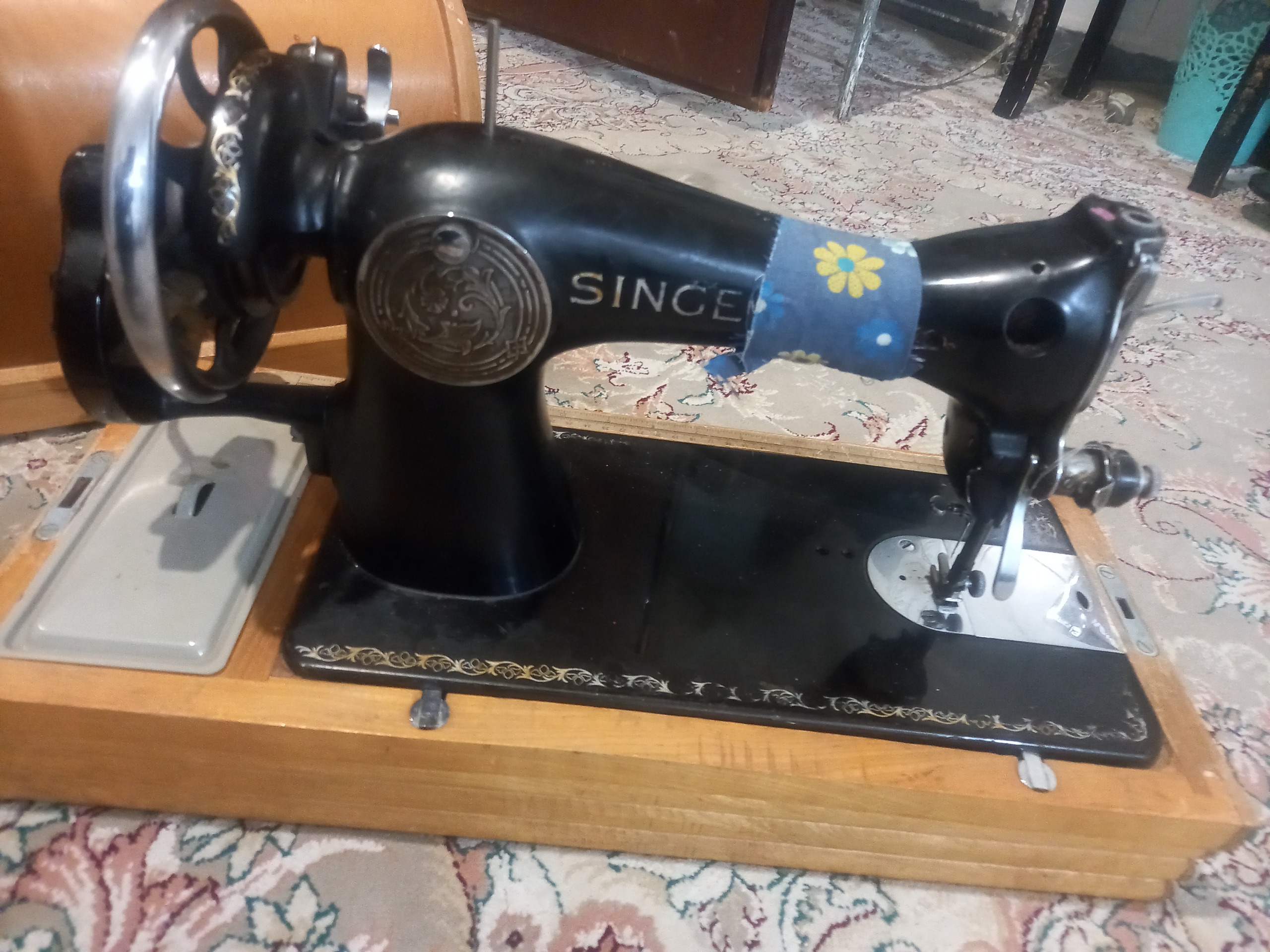 فروش  چرخ خیاطی