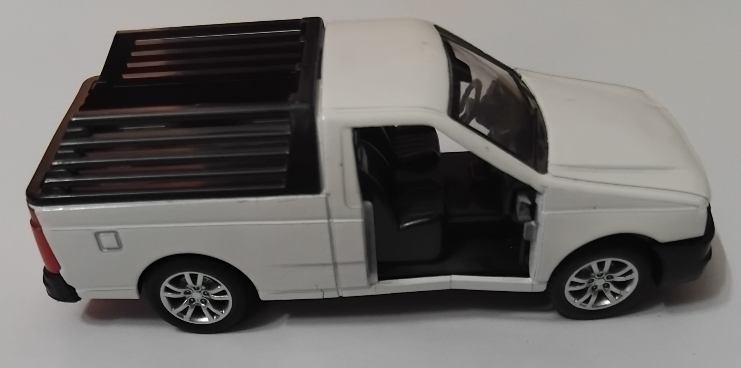 ماکت فلزی طرح آریسان