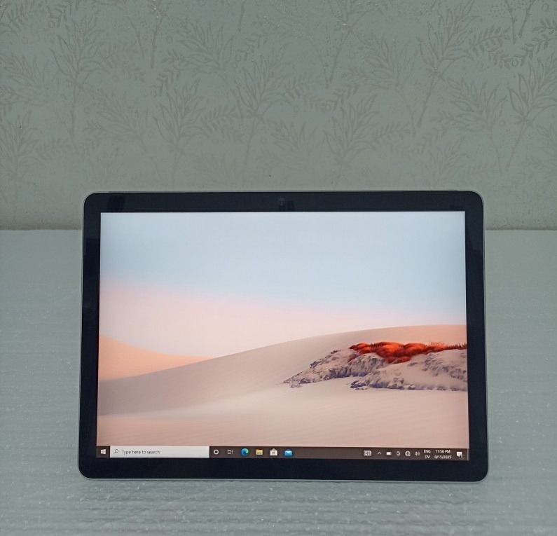 تبلت ویندوزی سرفیس Surface Go 2 m3 8GB 128GB