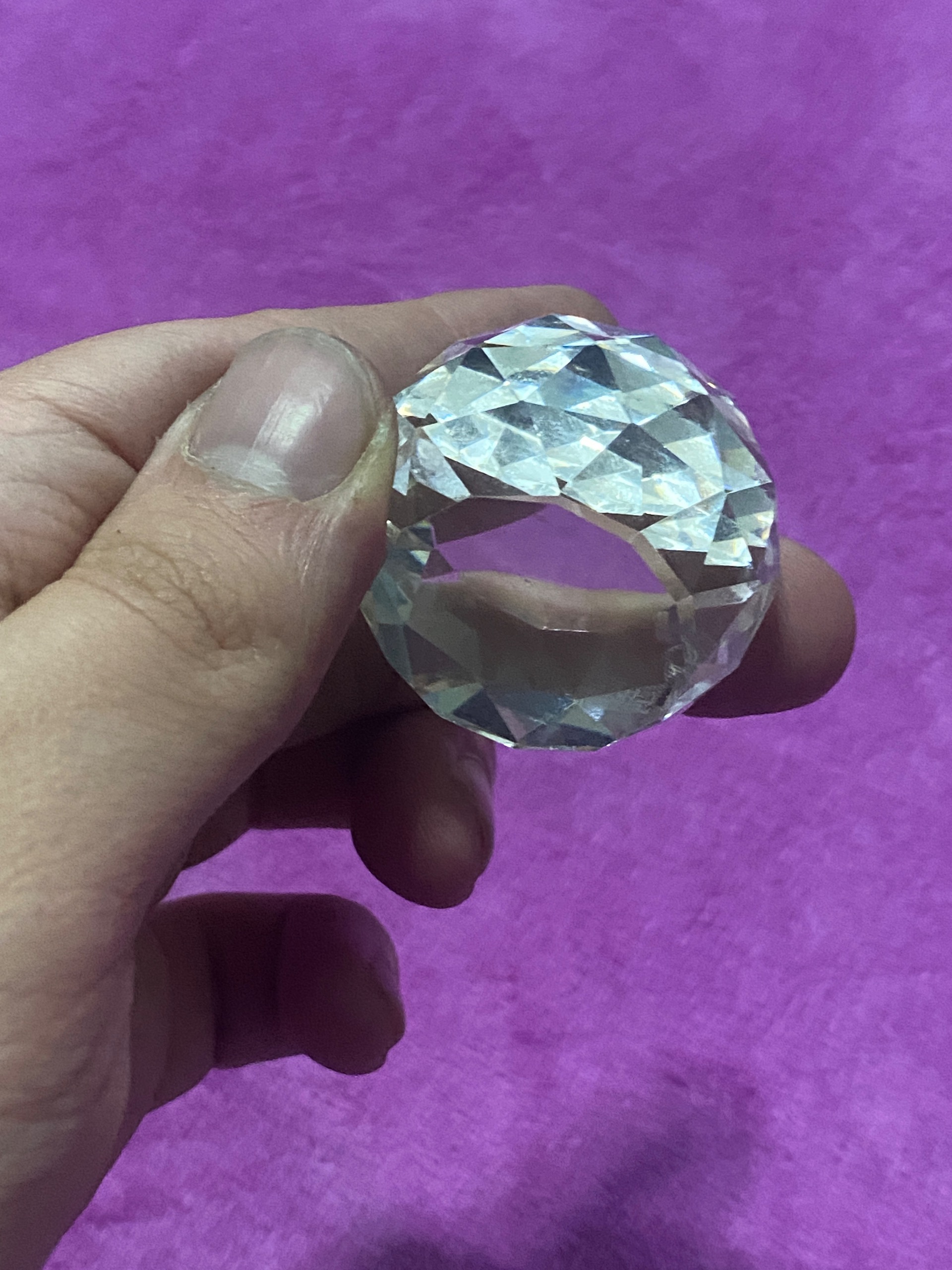 گوی کریستال پایه