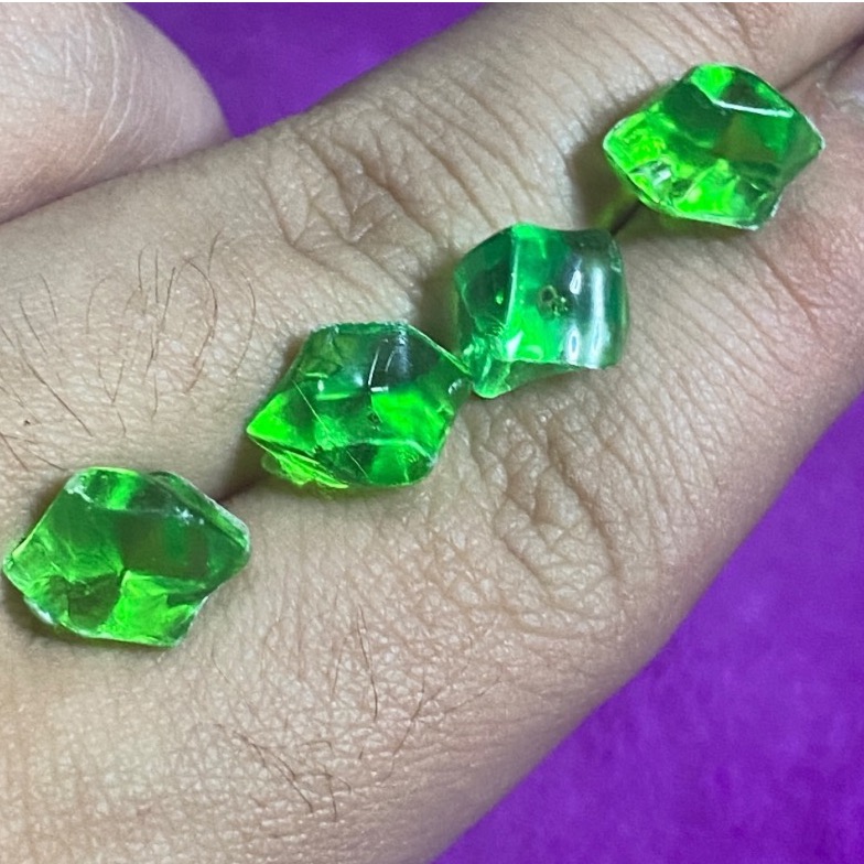 ست نگین سبز زیبا