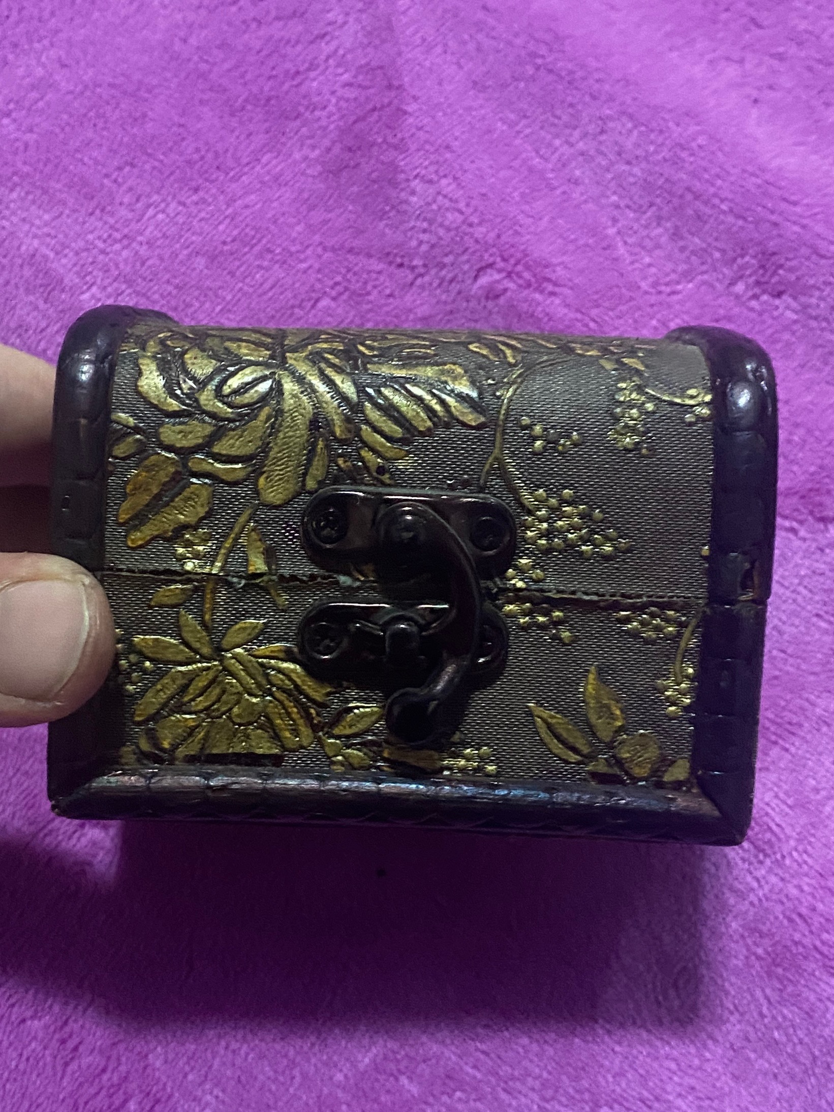 جعبه زیورآلات چوبی بسیار زیبا و قدیمی