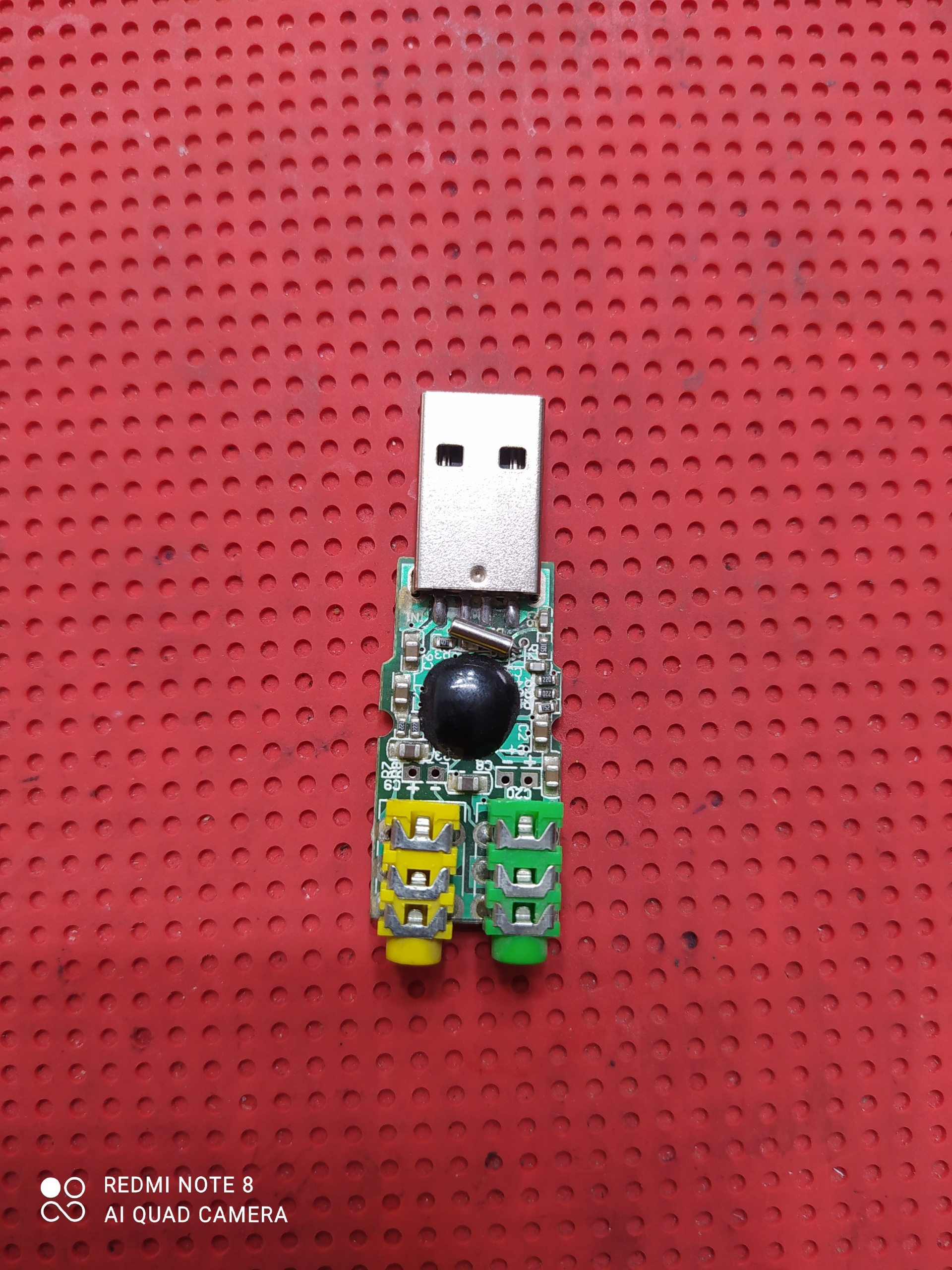کارت صدای usb ورودی میکرفون و خروجی اسپیکر