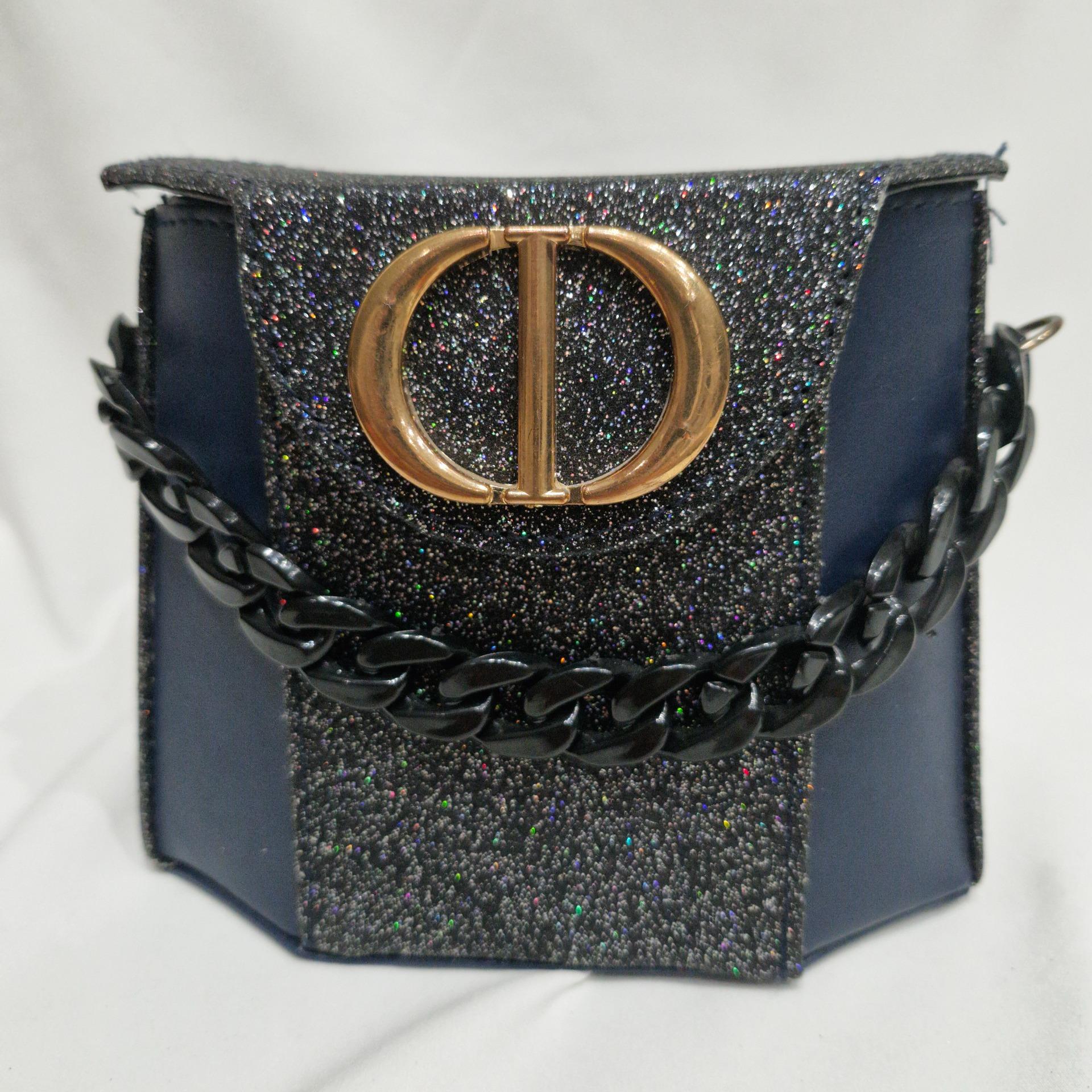 کیف دوشی زنانه