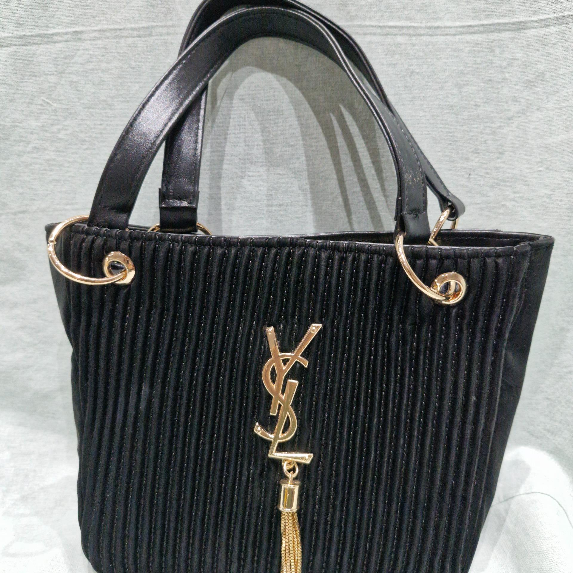 کیف دوشی زنانه