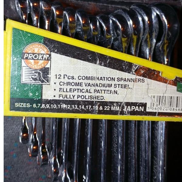 اچار یه سر تخت یه سر رینگی