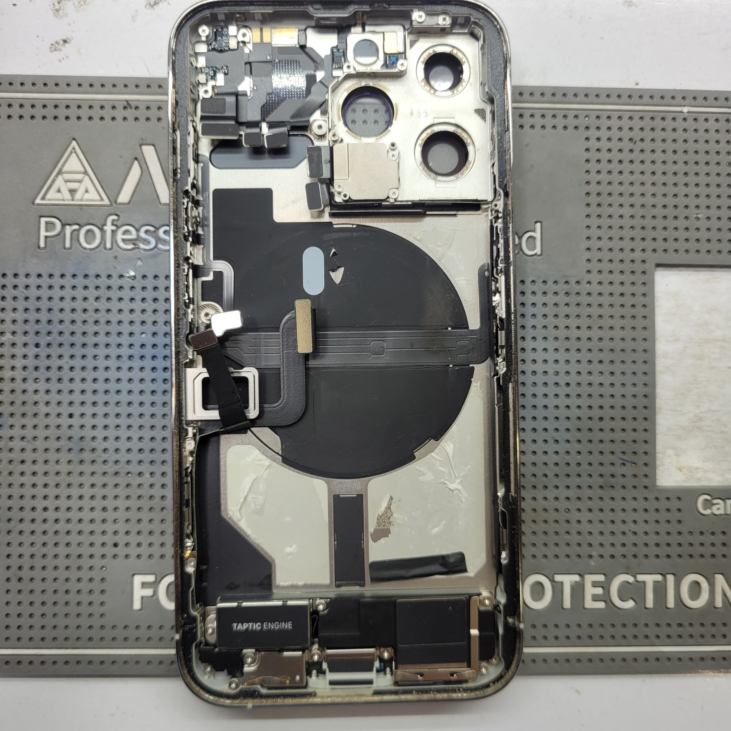 فرم کامل ایفون 13 پرو همراه تمامی فلت ها