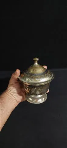 قندان