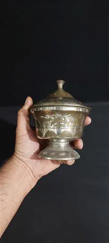 قندان