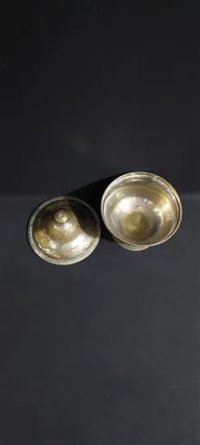 قندان