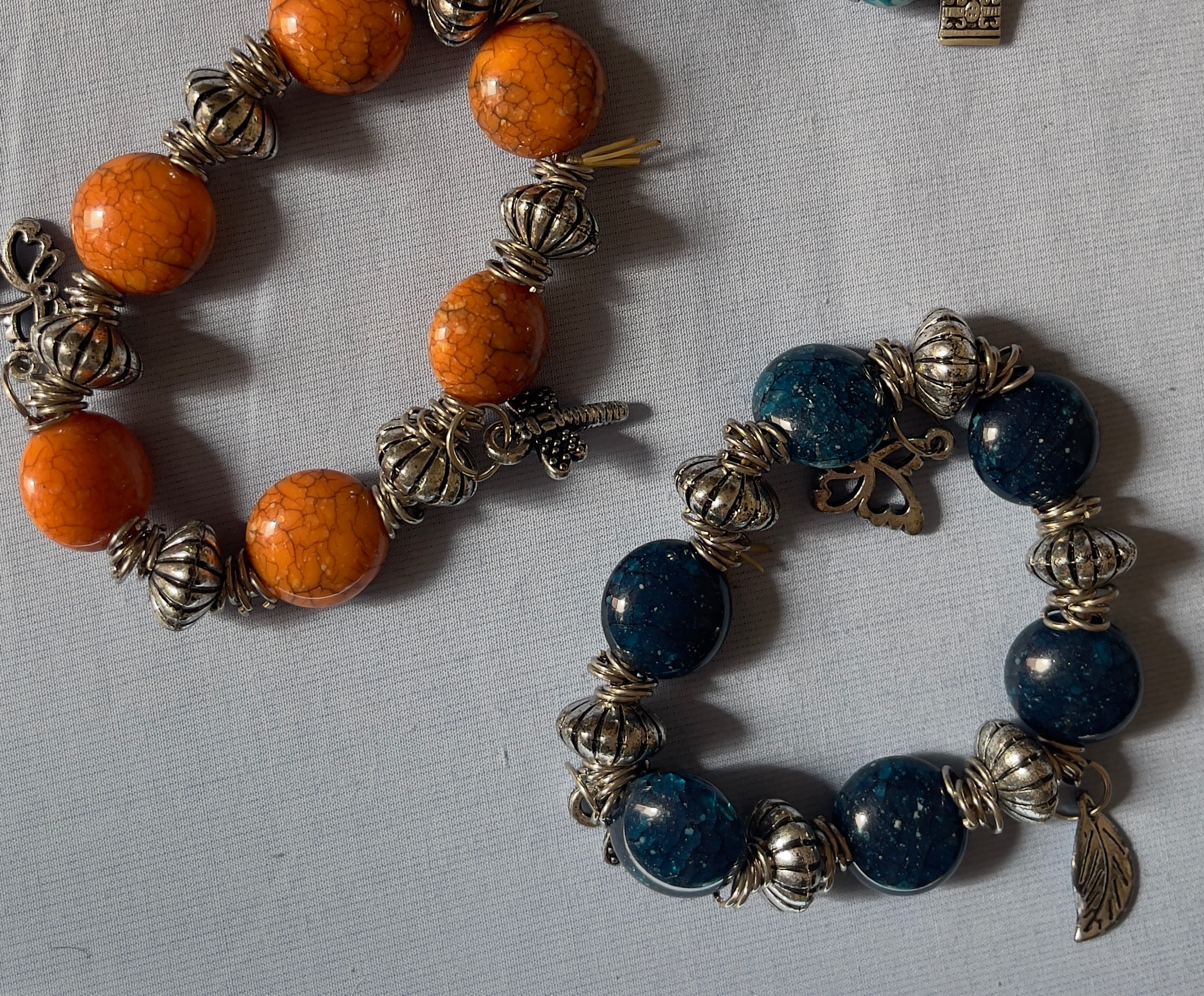 دو عدد دستبند کشی