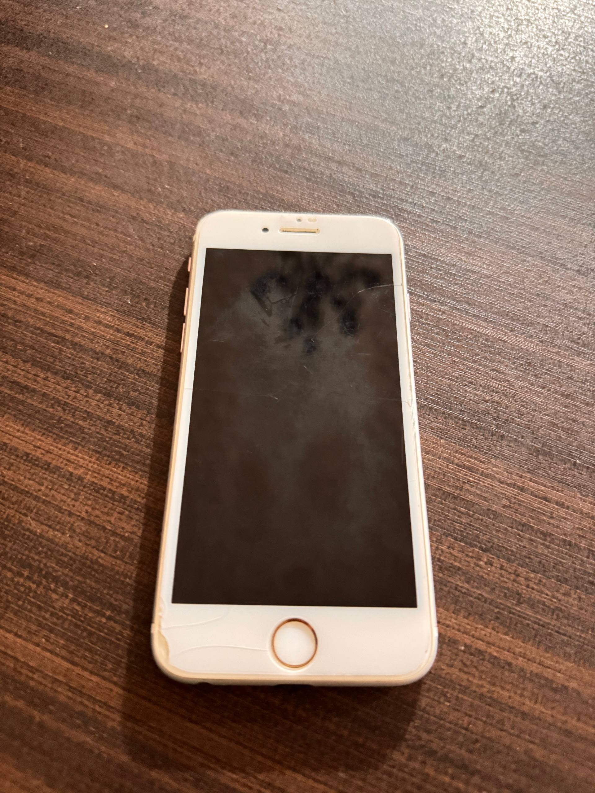 فروش آیفون 6S در حد نو