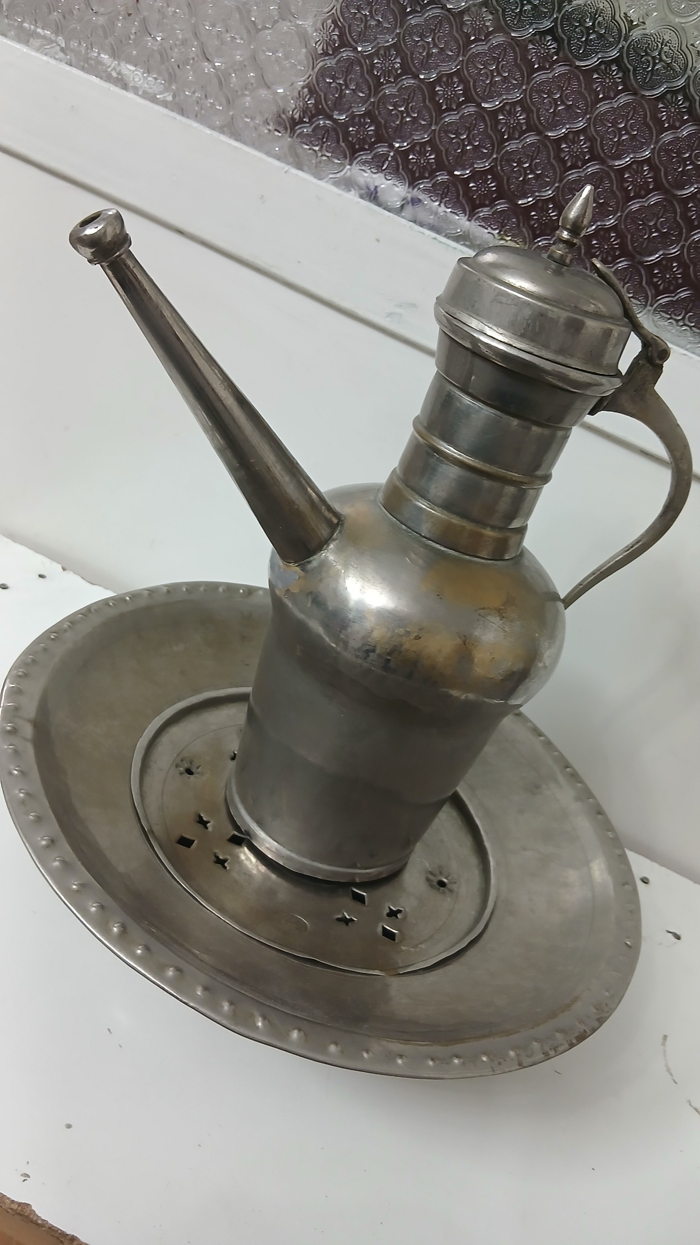 آفتابه و لگن قدیمی